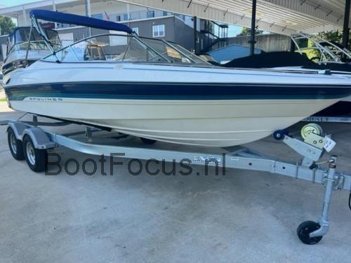 Bayliner 2050 Capri Bowrider specificaties